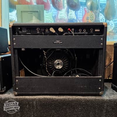 Fender Deluxe Reverb II 2-Channel 20-Watt 1x12" Guitar Combo - Black image 2