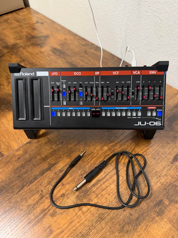 Roland JU-06A Boutique Series Synthesizer Module 2019 - Present Black image 1
