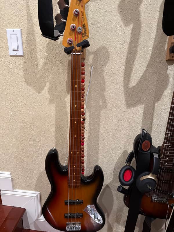 Fender Jaco Pastorius Artist Series Signature Fretless Jazz Bass 2000 - 2016 - 3-Color Sunburst image 1