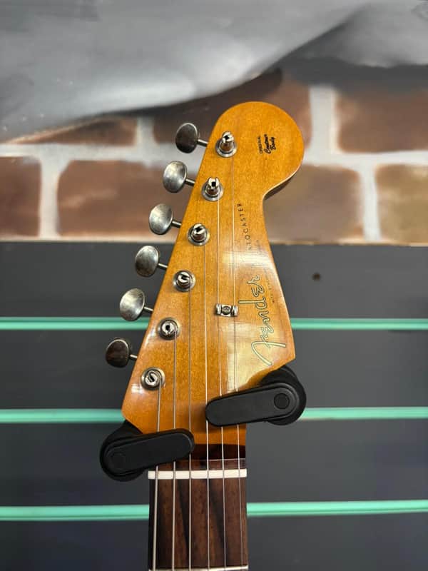 Fender Limited Edition Andertons 60th '64 Road Worn Fiesta Red