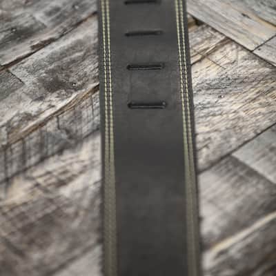 Martin Black Ball Glove Leather Guitar Strap (18A0013) image 4