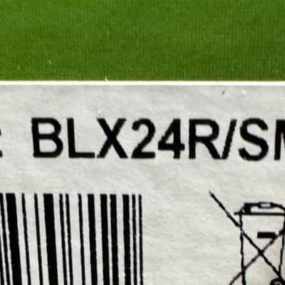 Shure BLX24R / SM58-H10 handheld wireless microphone system image 2