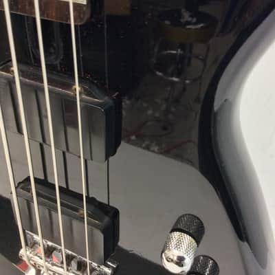 Yamaha Motion B MB-III Short Scale Bass Guitar - Dead Bridge Pickup image 4