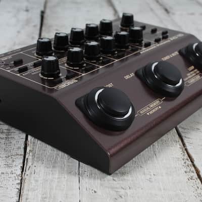 Boss AD-10 2 Acoustic Preamp 2 Channel Acoustic Guitar Preamp / DI Effects Pedal image 7