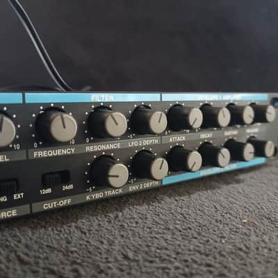 Novation Super Bass Station Monophonic Rackmount Synthesizer 1997 - Black image 3