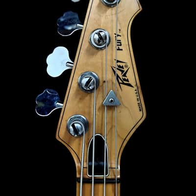 Peavey Fury 80s 4 Strings Bass With Hard Case !! $600 Or Best Offer ! image 8