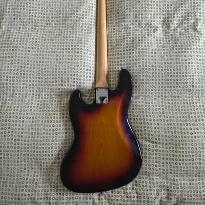 Fender Highway One Jazz Bass 2003 - 2011 - 3-Color Sunburst image 8