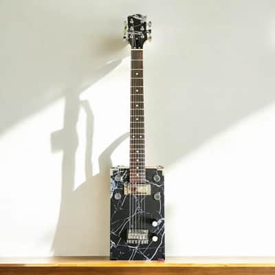 Cigar Box Guitar image 2