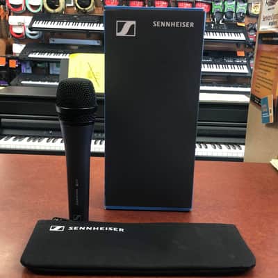 Sennheiser e835 Handheld Cardioid Dynamic Vocal Microphone