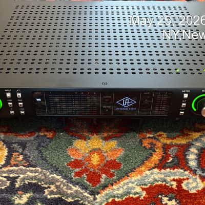 Universal Audio Apollo 8 QUAD Thunderbolt 2 Audio Interface 2010s - Black image 1