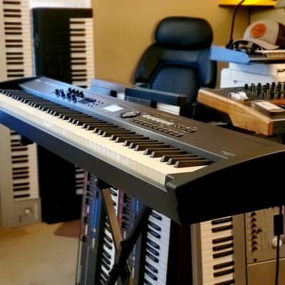 CERTIFIED!!! ROLAND RD700NX STAGE PIANO FULLY SERVICED, IN AMAZING CONDITION! image 3