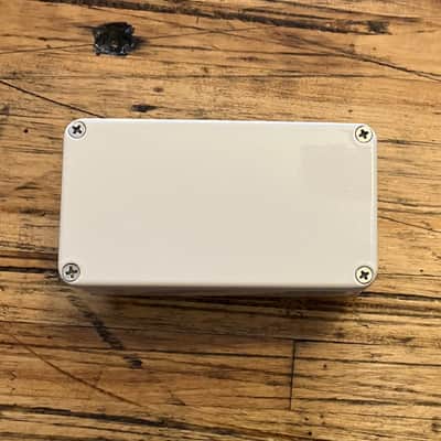 Lovepedal Tchula Boost 2026 - White image 3