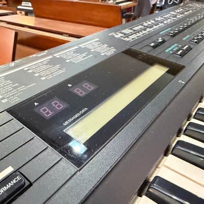 Yamaha DX7 IIFD image 4