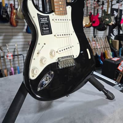 Fender Player Stratocaster LH - Black w/ Pau Ferro FB & PLEK*D #916 image 1