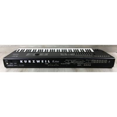Kurzweil K2600 con flight case image 3