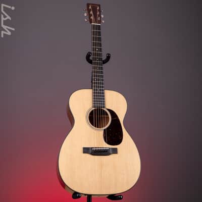 Martin 00-18 2025 Standard Series Acoustic Guitar image 2