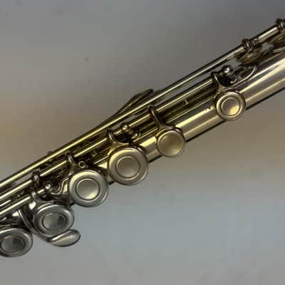 Armstrong USA 104 student C flute JUST SERVICED plays perfectly image 18