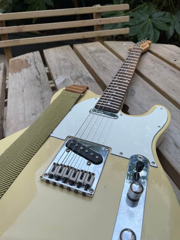 Squier Standard Telecaster with Rosewood Fretboard