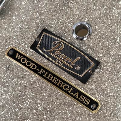 Used Pearl Wood FiberGlass Bass Drum 18x14 Gold Sparkle - Good image 8