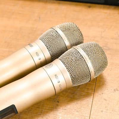 Shure UR4D+ Dual Wireless Receiver with UR2/KSM9 Mic Pair - H4 Band CG010YW image 13