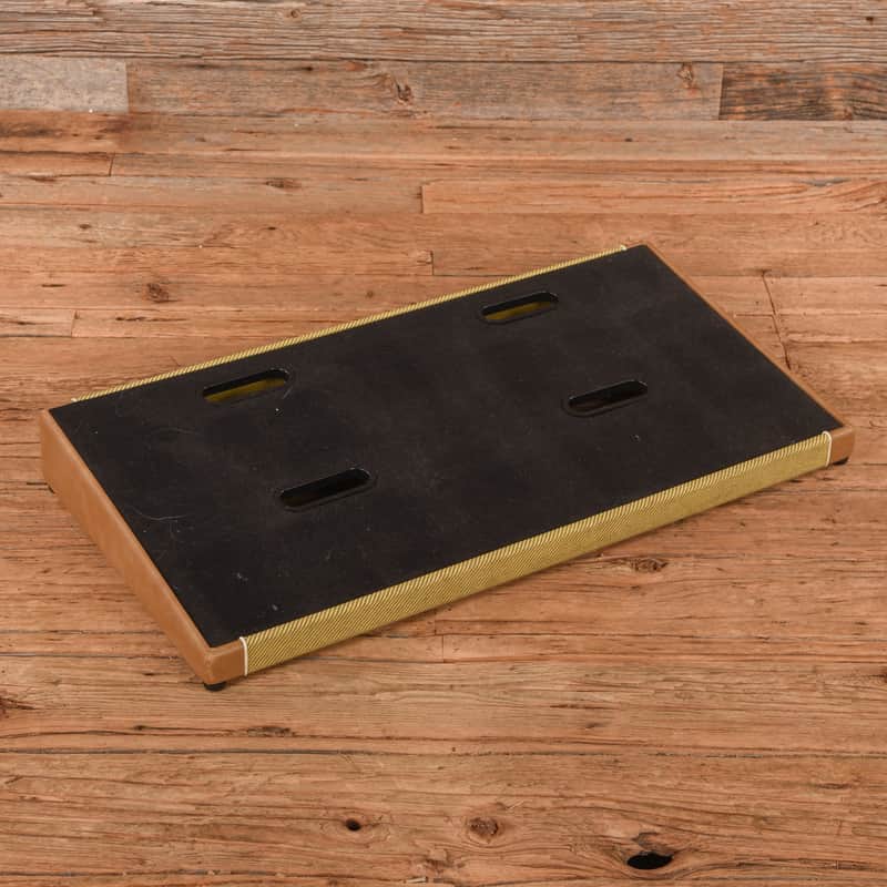 Blackbird Pedalboard w/Tour Case image 1