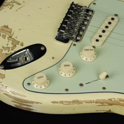 Fender Custom 1963 Stratocaster Super Heavy Relic Limited - AVW (#692) image 10