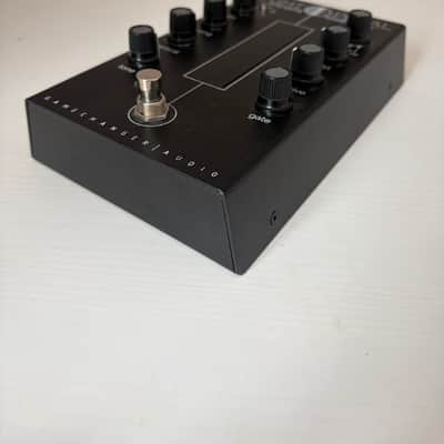 Gamechanger Audio  Light Pedal Optical Spring Reverb 2020 - Black image 4