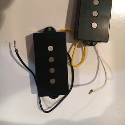 Fender 048614 standard precision bass pickup 2017 Black image 3