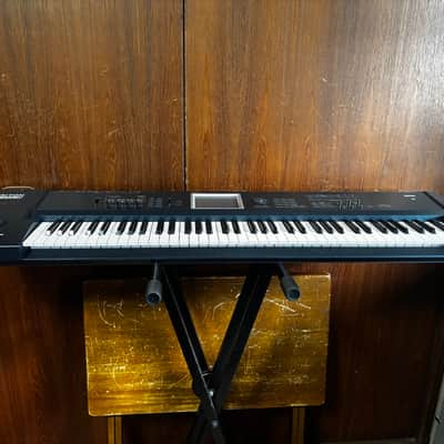 Korg TRITON Extreme 76-Key Music Workstation/Sampler New battery w/ case image 5