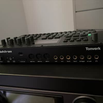 Elektron Tonverk 8-Voice Sampler 2025 - Present - Black image 4
