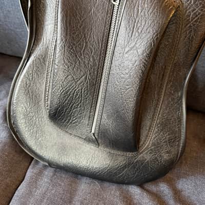 Victoria Luggage Fender Gig Bag 1963 - Leather image 11