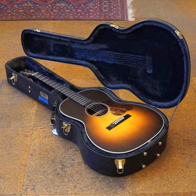 Iris Guitars RCM-000 Sitka Spruce/Mahogany Acoustic Guitar Sunburst w/Hard Case image 9