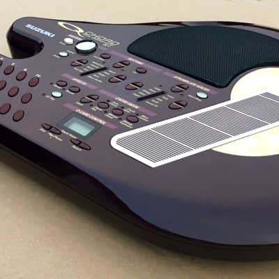 Suzuki QC-1 QChord Omnichord Synthesizer Autoharp Keytar + Original Hard Case (Q Chord, Q-Chord) image 3