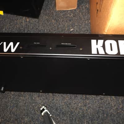 Korg 01/W Keyboard Synthesizer Workstation with manual used image 6