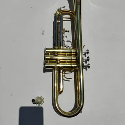 Jupiter JTR700 Standard Series Bb Trumpet 2010s - Clear-Lacquered Brass image 4