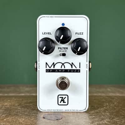 Keeley Moon Op Amp Fuzz Limited Edition - Moon Glow 2022 - White / Glow-in-the-Dark image 2