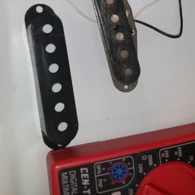 Fender STRATOCASTER Pickup 1979 grey bottom meter read 5.72 image 9