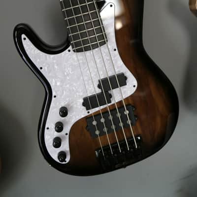Carvin PB-5 2015 Walnut image 2