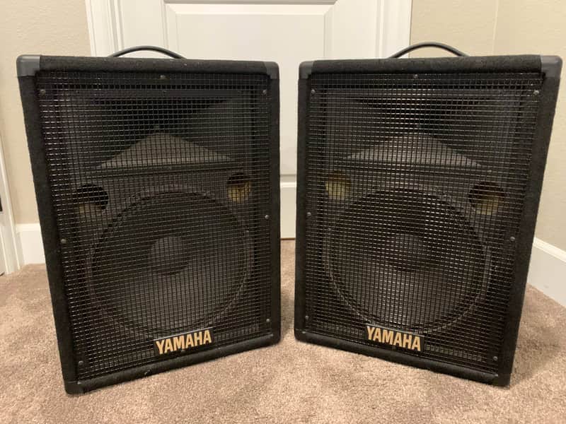 Yamaha S12e speakers & stands | Reverb