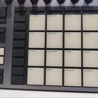 Native Instruments Maschine+ HW Standalone Production Studio Workstation 2020's - Silver / Black image 5