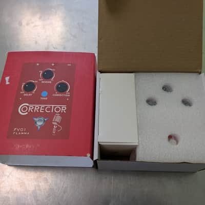 Flamma FV01 Corrector 2021 - Present - Red image 2