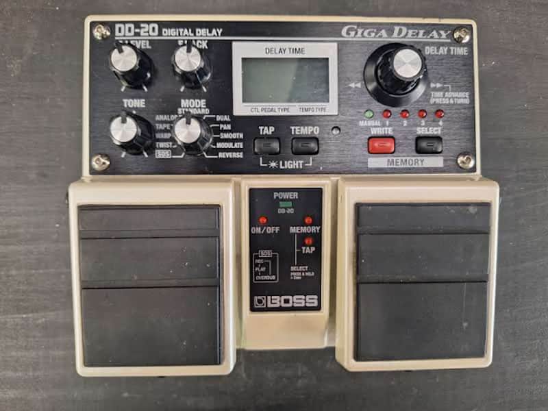 Boss DD-20 Giga Delay 2005 - Present - White image 1