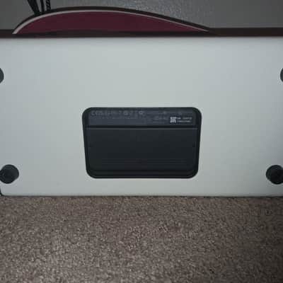 Positive Grid Spark 2 50-Watt 2x4" Digital Modeling Guitar Amp - Pearl White. Bundle comes with Spark Control X footswitch image 7