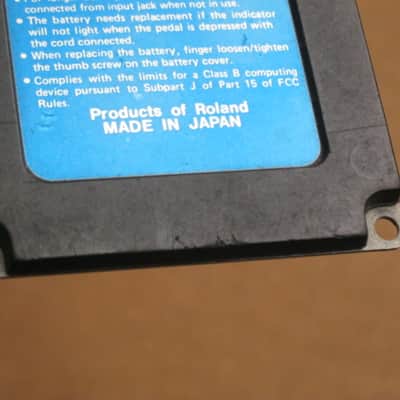 used genuine Boss Blue Label Japan Bottom Plate MISSING Serial Number (from 1990) - center area of back edge has cut out for power jack (was originally from a DD-3 pedal) NO pedal / NO other items / NO screws image 5