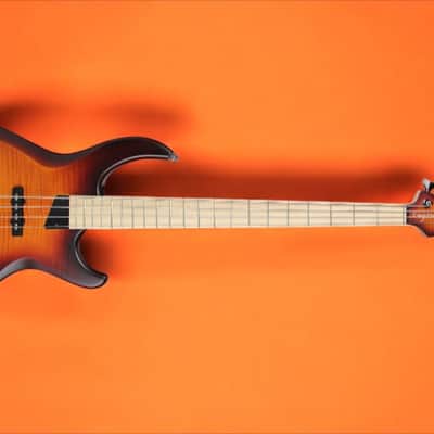 MTD Kingston Kingston Saratoga Deluxe 4 Deep Cherry Burst Satin, Maple Fretboard image 4