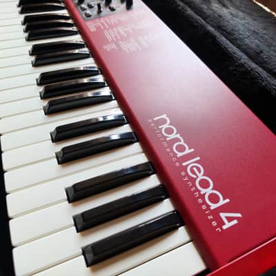 Nord Lead 4 49-Key 20-Voice Polyphonic Synthesizer 2013 - 2020 - Red
