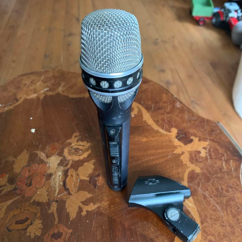 SENNHEISER　MD431II Sennheiser MD 431 II Handheld Dynamic Microphone with On/Off