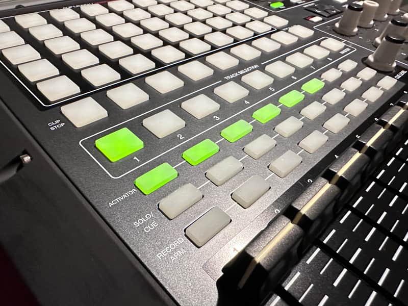 Akai APC40 2010s - Black image 1