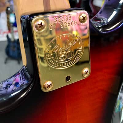 Fender 1996 50th Anniversary Stratocaster, Limited Edition, Sunburst 2389 of 2500 with Case - Pre Owned image 9