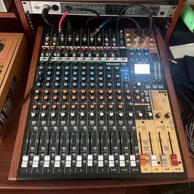 TASCAM Model 16 Multitrack Recorder / Mixer / Audio Interface 2019 - Present - Black with Wood Cheeks image 6